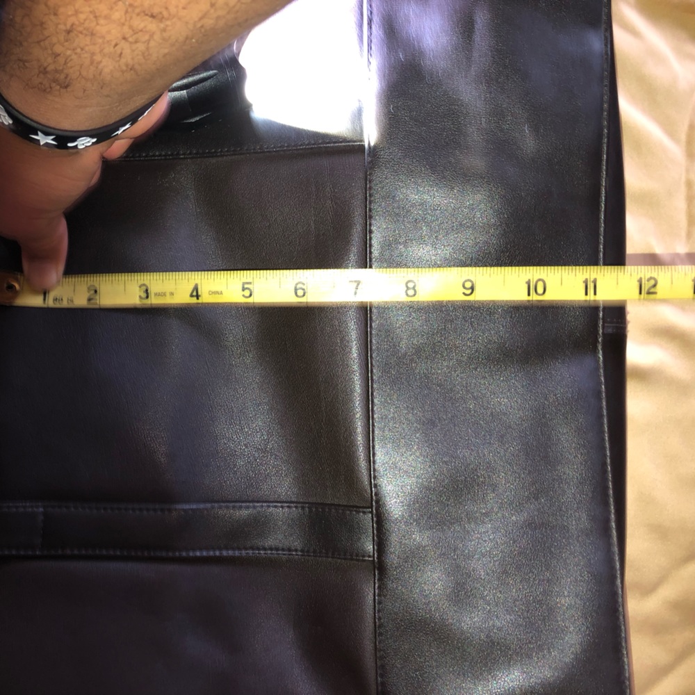 BNWT Lord and Taylor tote, leather - Picture 8 of 12